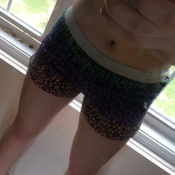 Cheetah print Soffee shorts!! - Picture 1 of 2
