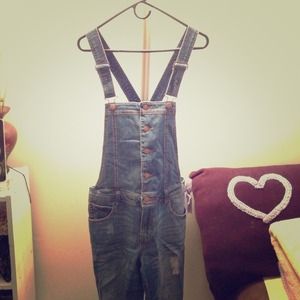 Denim distressed dungarees