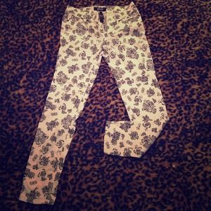 Black and white printed jeans