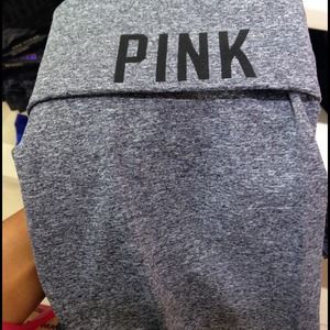 ISO VS PINK CROP LEGGINGS LIKE THESE😎