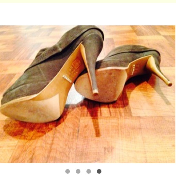 ✨SOLD✨Schutz platform booties size 7 - Picture 3 of 4