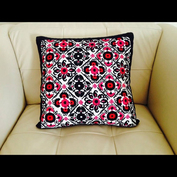 Decorative Pillows - Picture 2 of 4