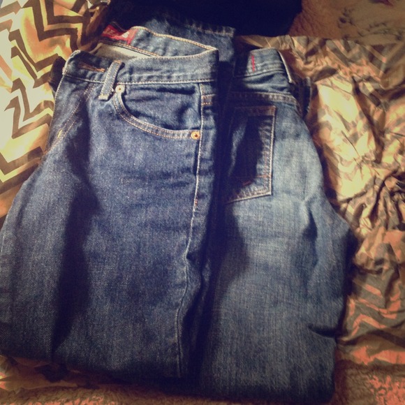 Guess Capri crop jeans