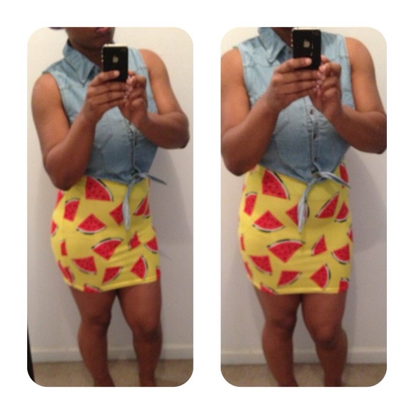 ✖SOLD✖ Watermelon BodyCon Skirt - Picture 3 of 4
