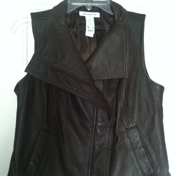 Leather Vest - Picture 2 of 3