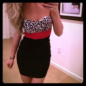 ❤️Zebra print black dress with red.❤️