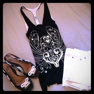 Metal Mulisha black and whit top!