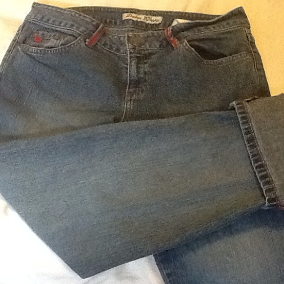 Pairs Blues Capri Jeans Size11