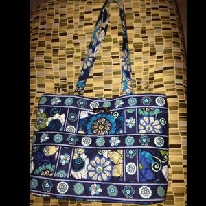 Vera Bradley tote mod floral blue (retired color)