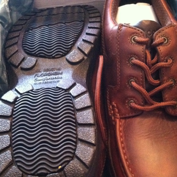 Men's steel toe shoes