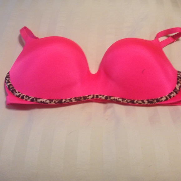 Sold on ebay-Balconet vs bright pink 34d