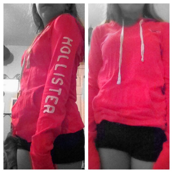 Hollister pink sweatshirt