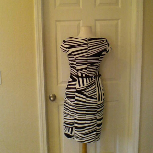 Alyx Limited Black and  Cream Dress - Picture 2 of 4