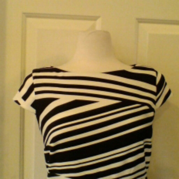 Alyx Limited Black and  Cream Dress - Picture 4 of 4