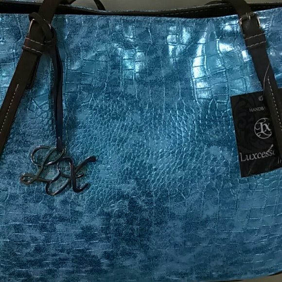 ***Sold*** Handbag - Picture 2 of 3