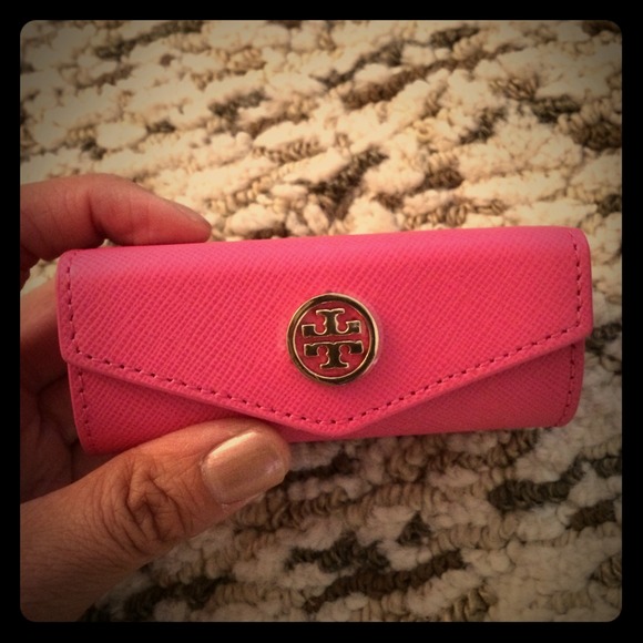 tory burch lipstick case