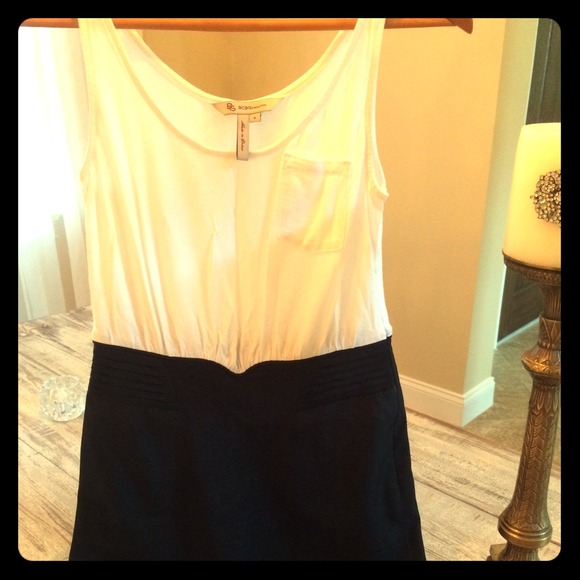 ❌🅾SOLD🅾❌BCBG black and white summer dress - Picture 1 of 4