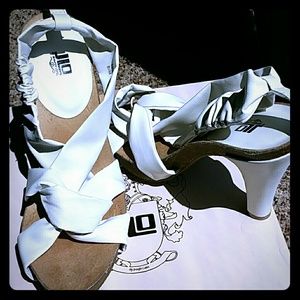 White dress sandals -  JLO by Jennifer Lopez