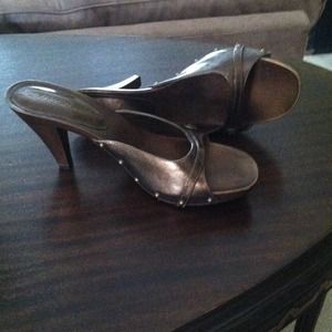 Medium heel