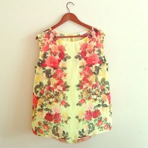 romantic floral top 🌹