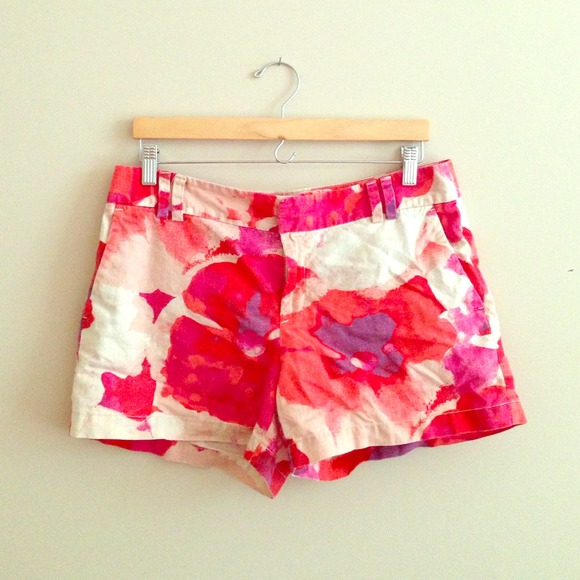 floral watercolor shorts 🌺