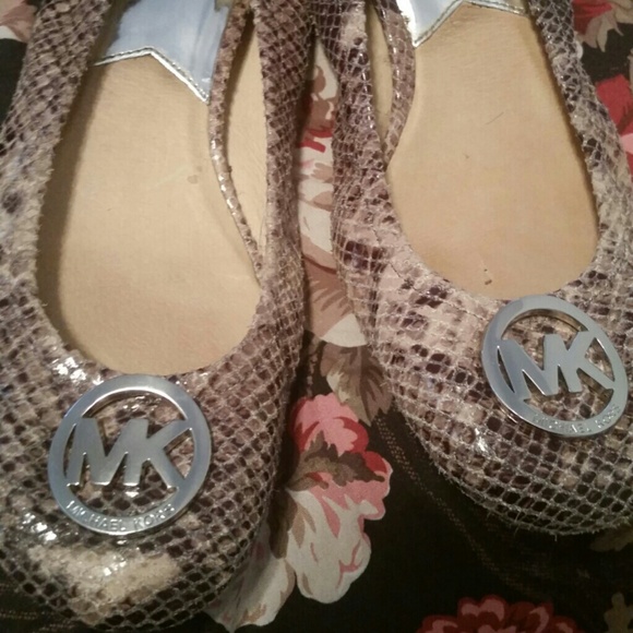 Mk shoes