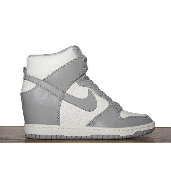 SOLD❌‼️ Nike Sky Hi Dunks - Picture 2 of 4