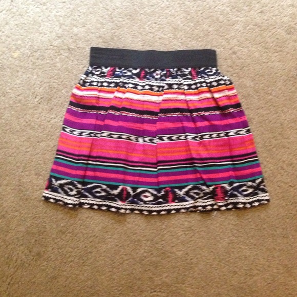 Cute tribal print skirt