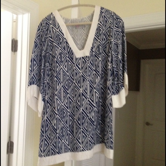 Alice and Trixie tunic size 8