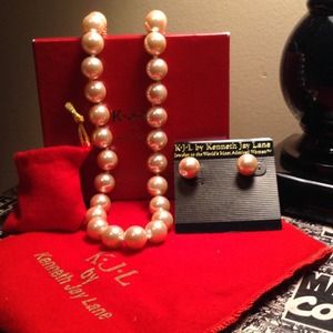 Kenneth J Lane Simulated Pearl set