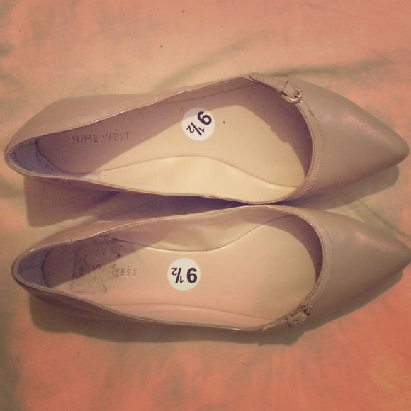 Nine West Flats!