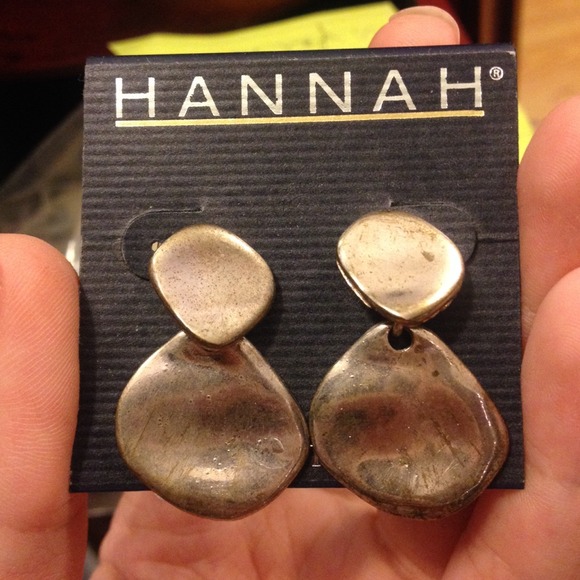 Earrings - Picture 1 of 1