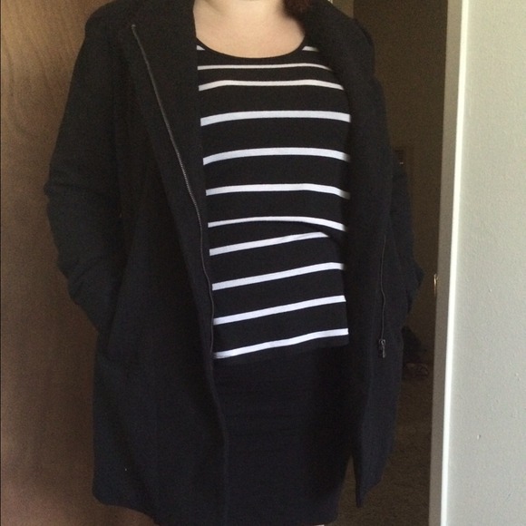 🎉🎉🎉HP 9/27🎉🎉🎉Stylish black coat - Picture 2 of 2