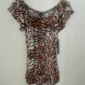 Essentials by Milano Animal print off shoulder