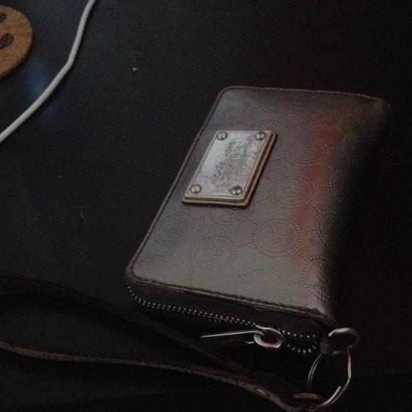 Michael Kors Wristlet