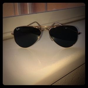 Ray-Ban aviators. 3025 size 52mm