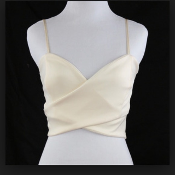 Cute beige cropped top - Picture 1 of 1
