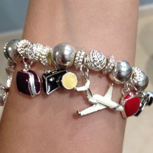 🌴travelers charm bracelet