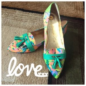SOLD-Cute loafer Shoes! Dress up or Down