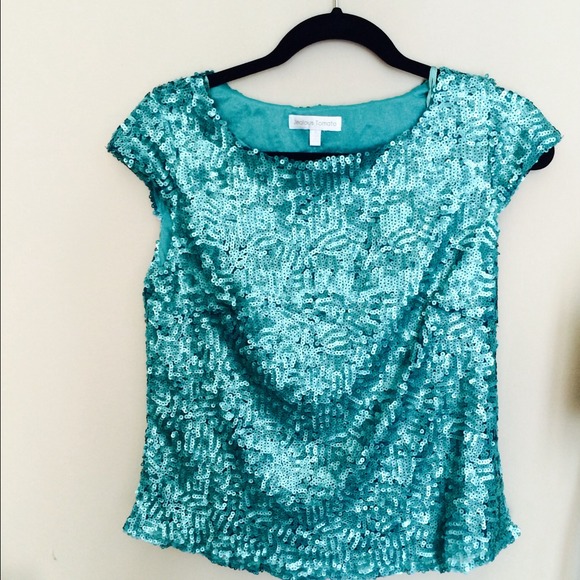 NWOT beautiful sequin party wear top