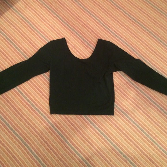 green crop top