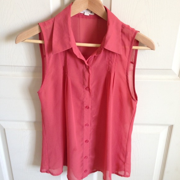 Coral button up