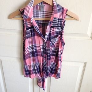 Navy & pink plaid top