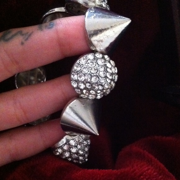 Diamond spike braclet - Picture 3 of 3