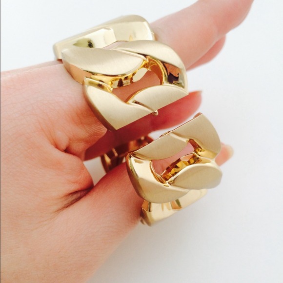 🚨sale🚨 Chain link solid gold bangle - Picture 4 of 4
