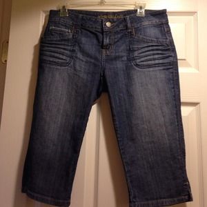 American Eagle capris