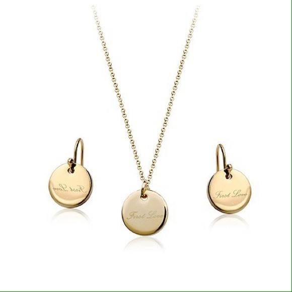 Necklace and Earrings set.
