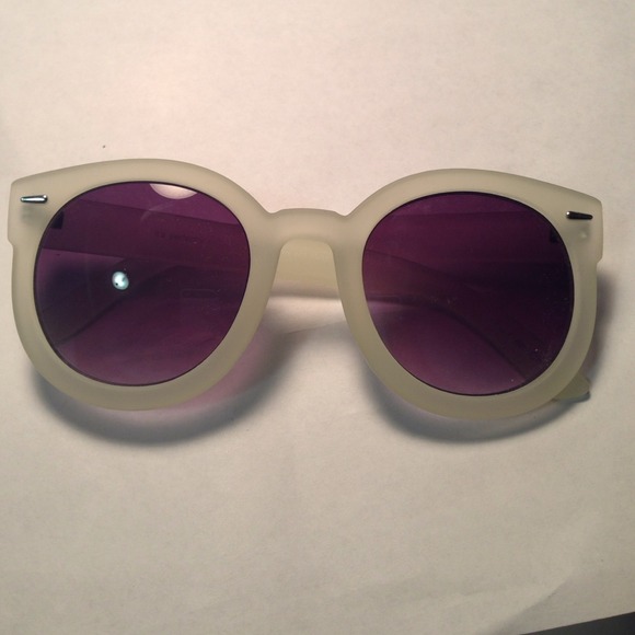 Urban outfitters Sunglasses