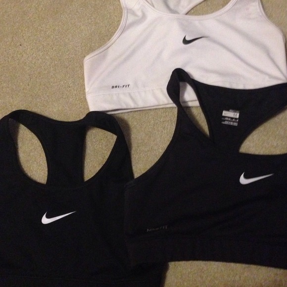 Nike drifit sports bras