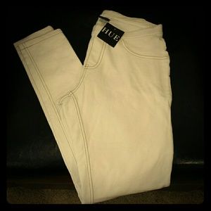 White jeggings!